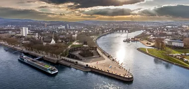 Eine Luftaufnahme der Stadt Koblenz