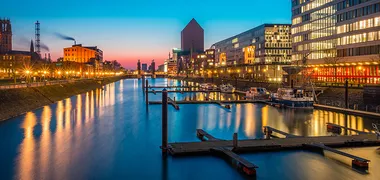 Duisburg Innenhafen am Abend